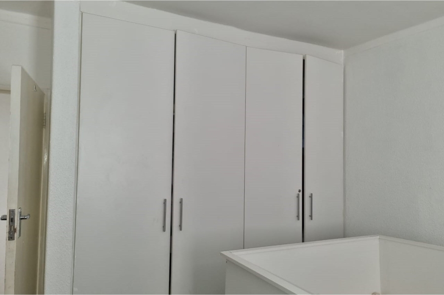 To Let 2 Bedroom Property for Rent in Green Point Western Cape